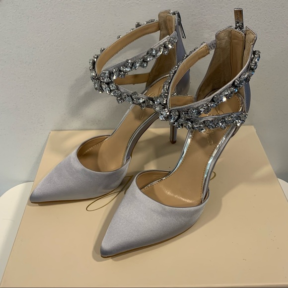 Brand NEW Jewel Badgley Mischka Heels - Picture 2 of 10